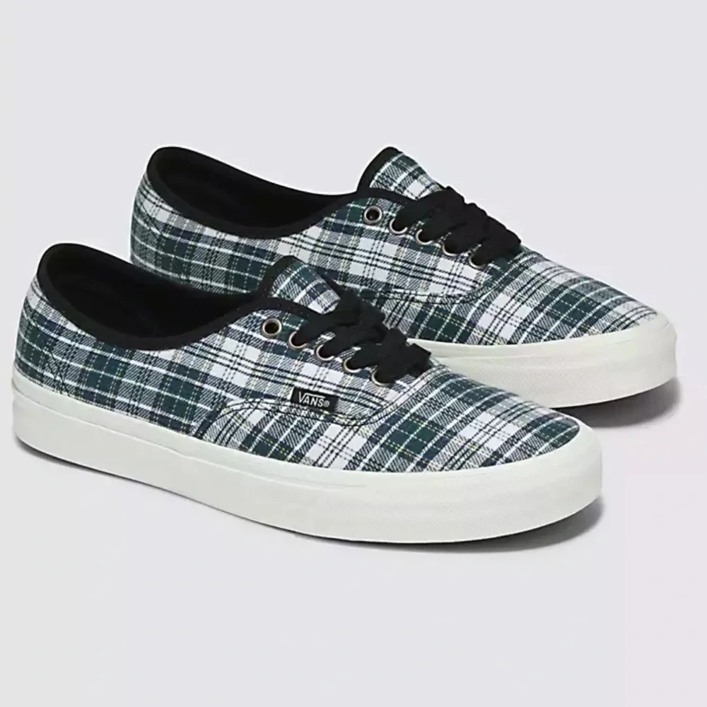 Vans Men’s Authentic
Grunge Plaid Multi
VN0009PVBMB
Sneakers - Picture 2 of 16